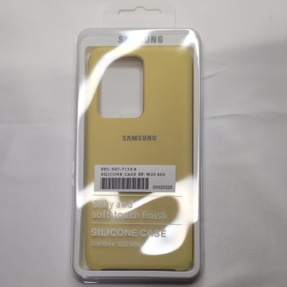 Samsung Galaxy S20 Ultra Soft Silicone Case - Cream